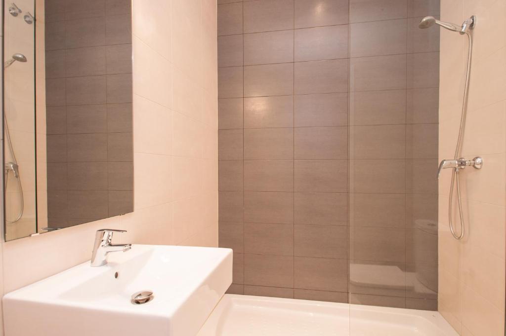Short Stay Group Gracia Serviced Apartments Barcelona Room photo