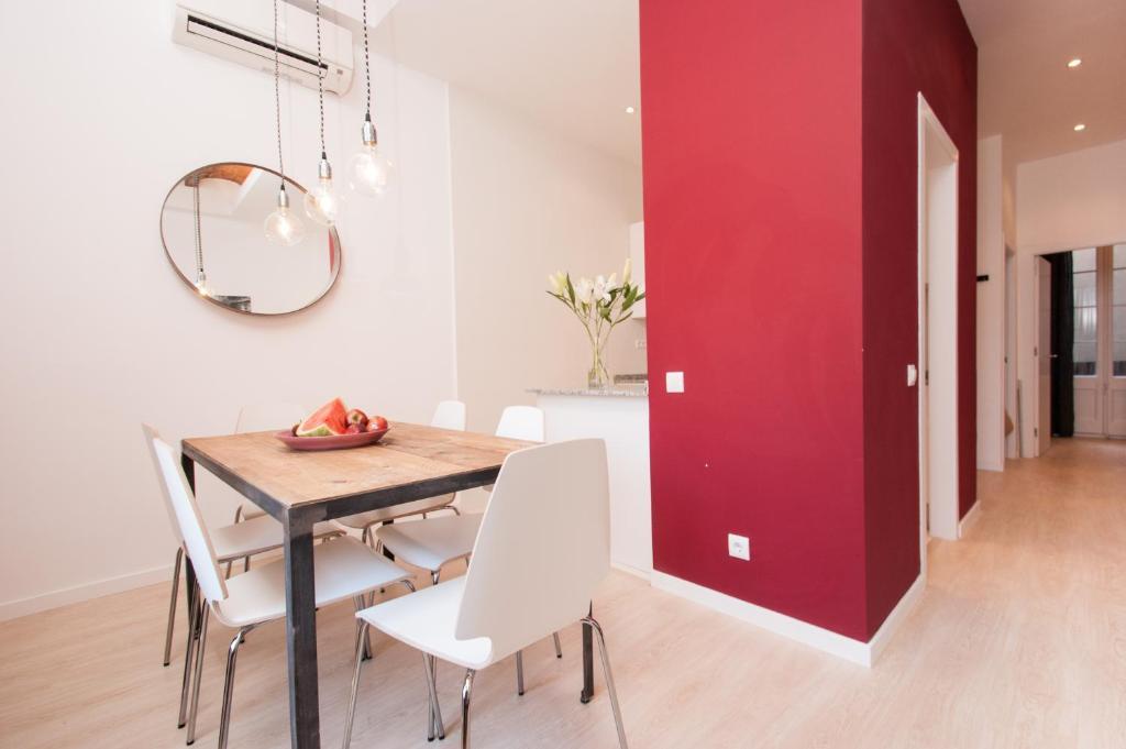 Short Stay Group Gracia Serviced Apartments Barcelona Room photo