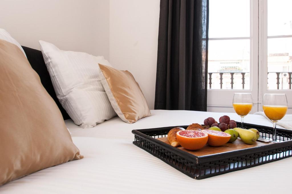 Short Stay Group Gracia Serviced Apartments Barcelona Room photo
