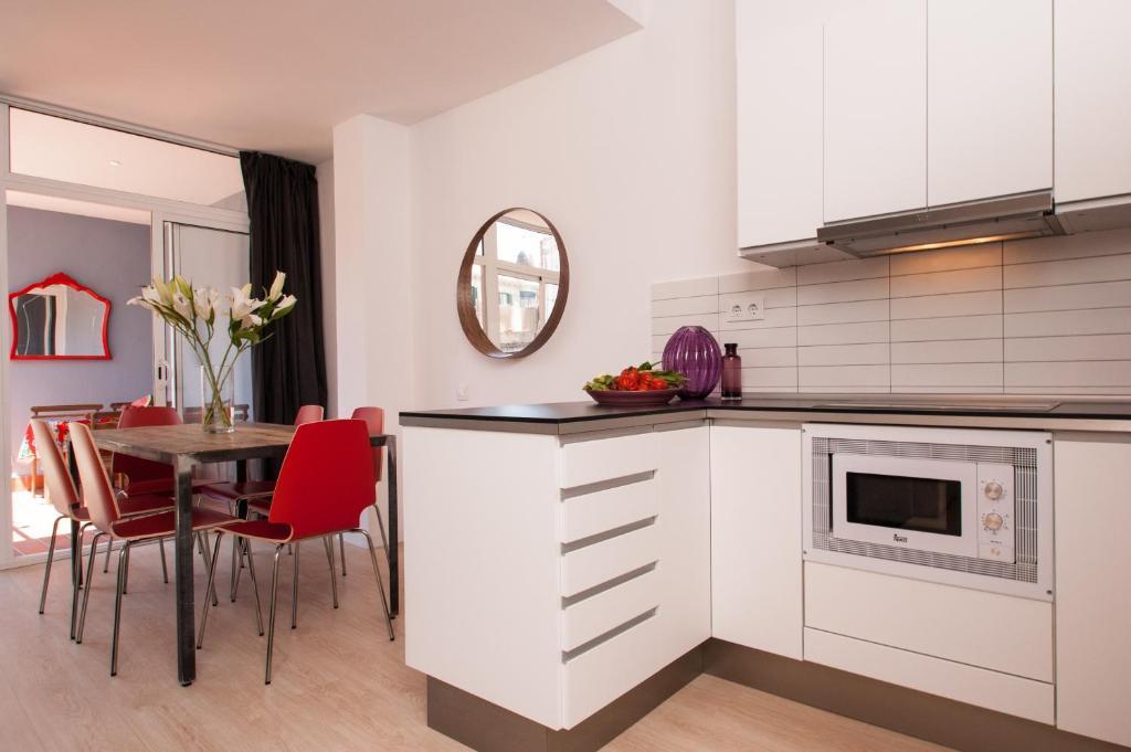 Short Stay Group Gracia Serviced Apartments Barcelona Room photo