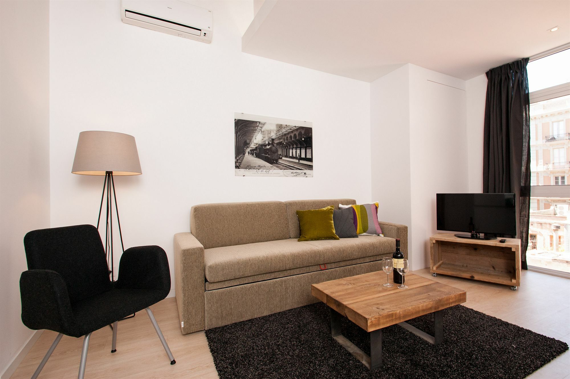 Short Stay Group Gracia Serviced Apartments Barcelona Exterior photo